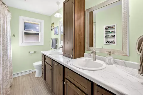 Bath - 1025 W Roberts Ave, Appleton, WI 54914 photo 1 of 2