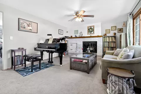 Living - 1025 W Roberts Ave, Appleton, WI 54914 photo 1 of 6