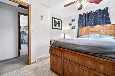 Bedroom - 1025 W Roberts Ave, Appleton, WI 54914 photo 2 of 5
