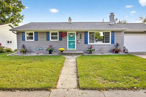 Exterior - 1025 W Roberts Ave, Appleton, WI 54914 photo 12 of 12