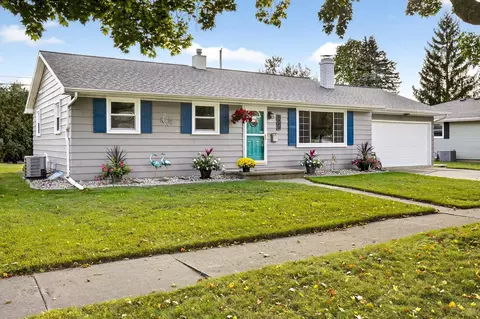 1025 W Roberts Ave, Appleton, WI 54914