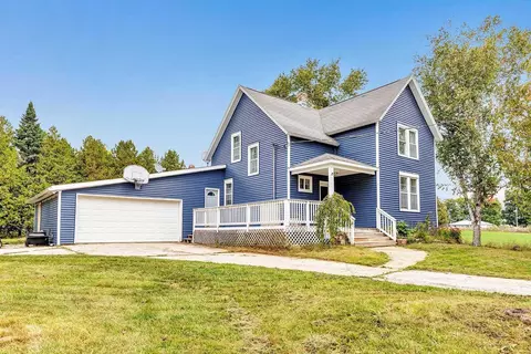 5524 E Jorns Ln, Sturgeon Bay, WI 54235