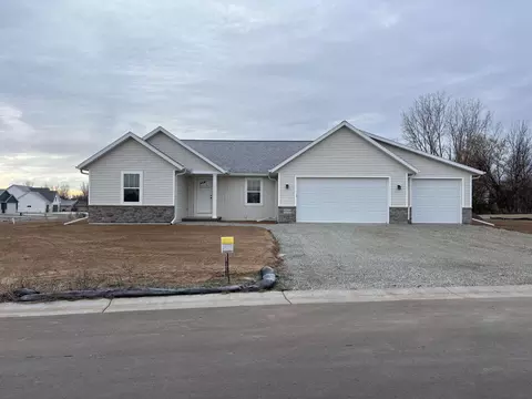 W7029 Otis Drive, Greenville, WI 54942