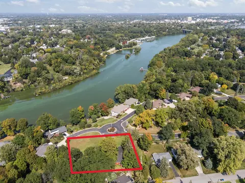 View/Area - 10 Embrey Ct, Appleton, WI 54915 photo 3 of 6
