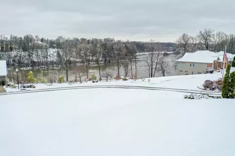 View/Area - 10 Embrey Ct, Appleton, WI 54915 photo 6 of 6