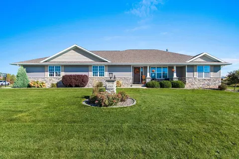 3247 Essen Rd, Green Bay, WI 54311