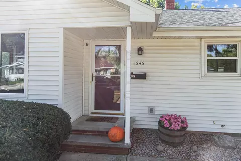 Exterior - 1343 W Franklin St, Appleton, WI 54914 photo 5 of 7
