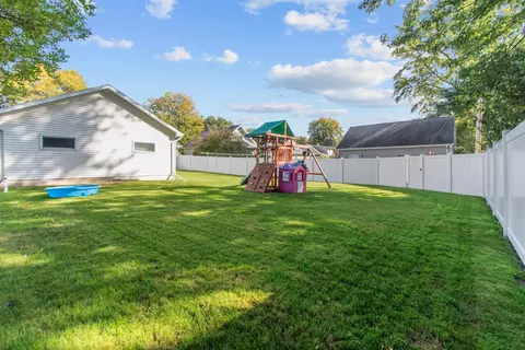Exterior - 1343 W Franklin St, Appleton, WI 54914 photo 2 of 7