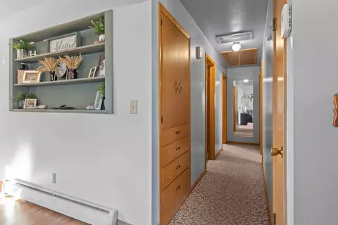 Entry Way - 1343 W Franklin St, Appleton, WI 54914 photo 1 of 1