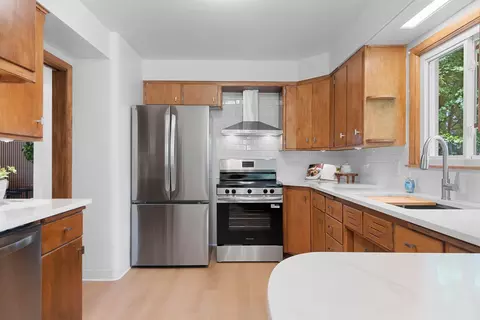 Kitchen - 630 W Riverview Dr, Appleton, WI 54915 photo 6 of 6