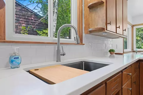 Kitchen - 630 W Riverview Dr, Appleton, WI 54915 photo 2 of 6