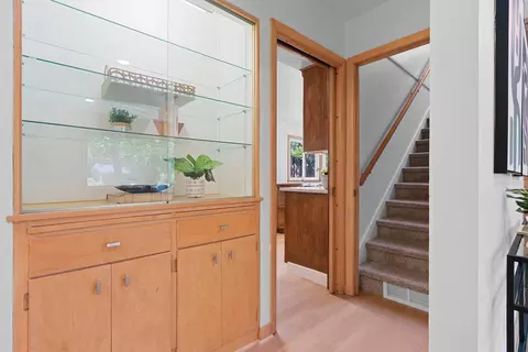 Entry Way - 630 W Riverview Dr, Appleton, WI 54915 photo 3 of 5