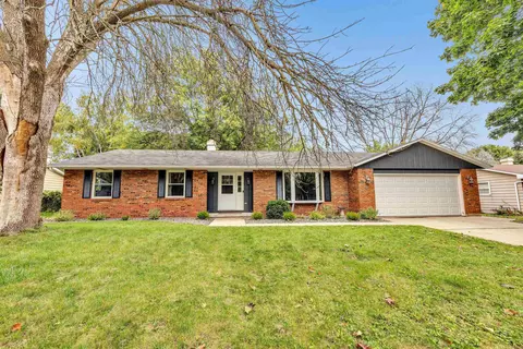 2924 Poels Rd, Green Bay, WI 54313