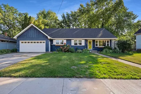 1507 W Murdock Ave, Oshkosh, WI 54901