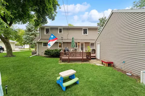 Exterior - 1413 E Pershing St, Appleton, WI 54911 photo 8 of 9