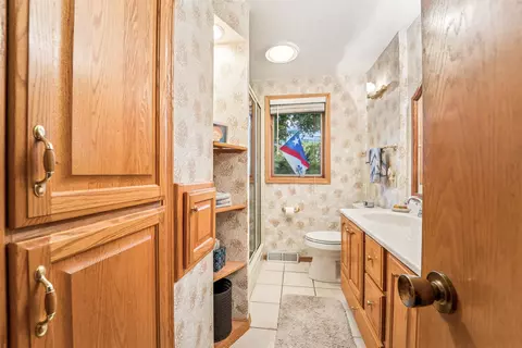 Bath - 1413 E Pershing St, Appleton, WI 54911 photo 1 of 3
