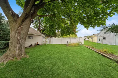 Exterior - 1413 E Pershing St, Appleton, WI 54911 photo 9 of 9