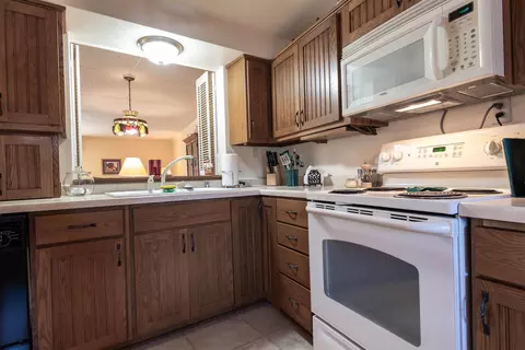 1001 S Oneida St #1B, Appleton, WI 54915 photo 7
