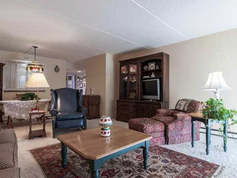 1001 S Oneida St #1B, Appleton, WI 54915 photo 11