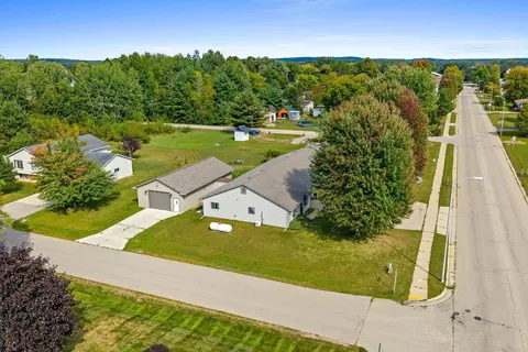View/Area - 1150 Schabow St, Gresham, WI 54128 photo 3 of 9