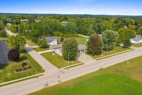 View/Area - 1150 Schabow St, Gresham, WI 54128 photo 4 of 9