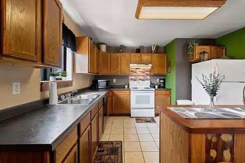 Kitchen - 1150 Schabow St, Gresham, WI 54128 photo 2 of 5