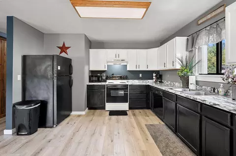 Kitchen - 1150 Schabow St, Gresham, WI 54128 photo 5 of 5