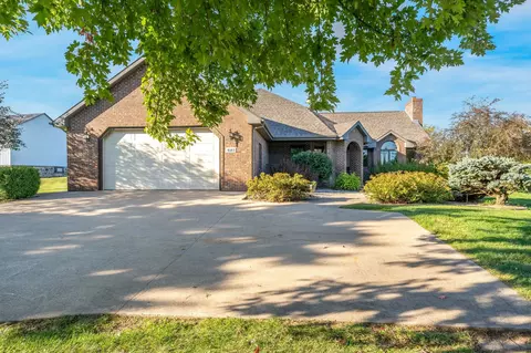Exterior - 4180 W Earthrock Rd, Appleton, WI 54913 photo 9 of 10