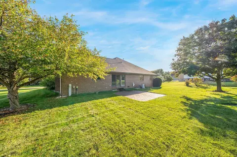 Exterior - 4180 W Earthrock Rd, Appleton, WI 54913 photo 3 of 10