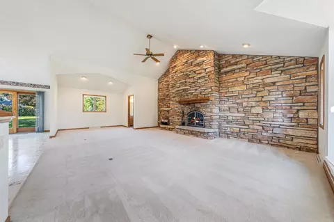 Living - 4180 W Earthrock Rd, Appleton, WI 54913 photo 5 of 6