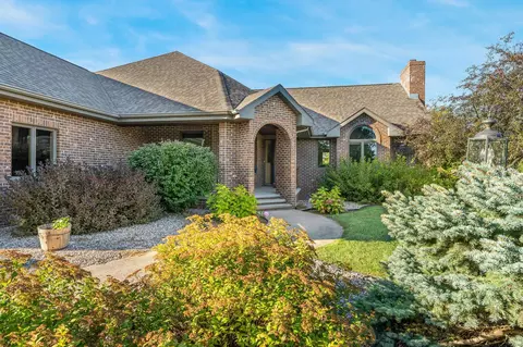 Exterior - 4180 W Earthrock Rd, Appleton, WI 54913 photo 6 of 10