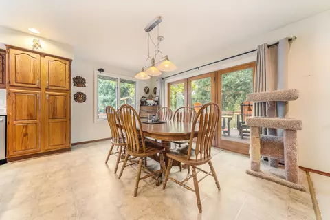 Dining - 2135 Cloudview Ct, Appleton, WI 54914 photo 2 of 3