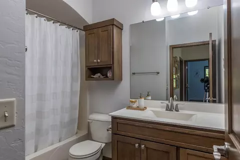 Bath - 4847 N Mya Dr, Appleton, WI 54913 photo 1 of 5