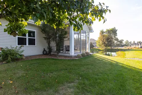 Exterior - 4847 N Mya Dr, Appleton, WI 54913 photo 7 of 10