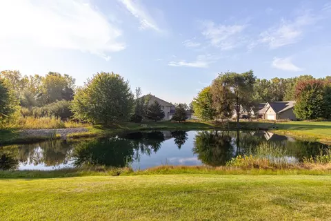Exterior - 4847 N Mya Dr, Appleton, WI 54913 photo 9 of 10