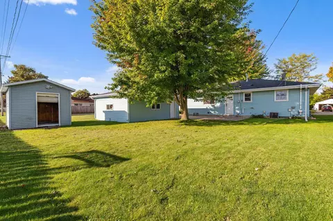 Exterior - 324 S Matthias St, Appleton, WI 54915 photo 6 of 6