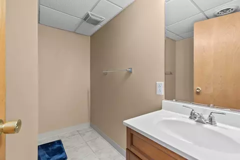 Bath - 324 S Matthias St, Appleton, WI 54915 photo 1 of 4