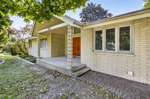 521 W Seneca Dr, Appleton, WI 54911 photo 3
