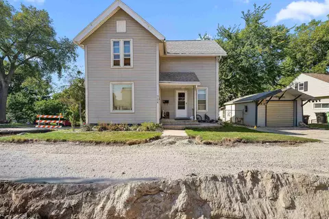 714 Madison St, Beaver Dam, WI 53916