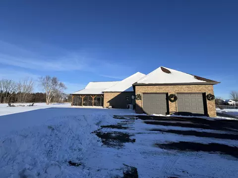 w3552 Equestrian Trail, Appleton, WI 54913 photo 4