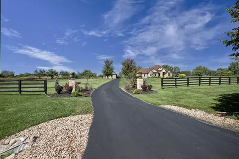 w3552 Equestrian Trail, Appleton, WI 54913 photo 11