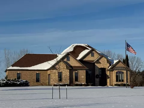 w3552 Equestrian Trail, Appleton, WI 54913