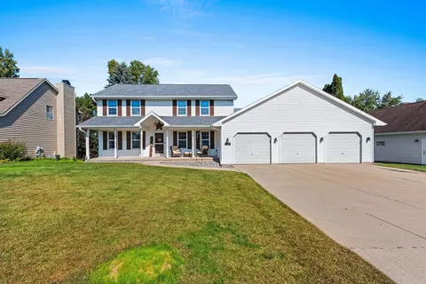 3168 Molly Brown Ln, Green Bay, WI 54313