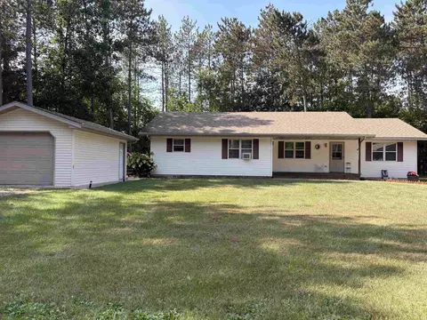 w6490 Pineland Drive, Wild Rose, WI 54984