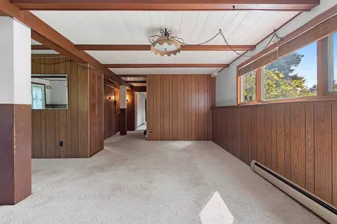 Living - 1344 E Zingler Ave, Shawano, WI 54166 photo 5 of 6