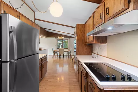 Kitchen - 1344 E Zingler Ave, Shawano, WI 54166 photo 4 of 5