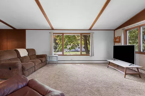 Living - 1344 E Zingler Ave, Shawano, WI 54166 photo 1 of 6