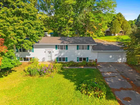 Exterior - 1344 E Zingler Ave, Shawano, WI 54166 photo 3 of 12