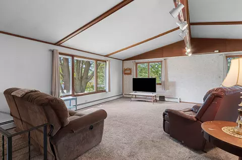 Living - 1344 E Zingler Ave, Shawano, WI 54166 photo 2 of 6