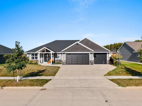 2891 Sussex Rd, Green Bay, WI 54311